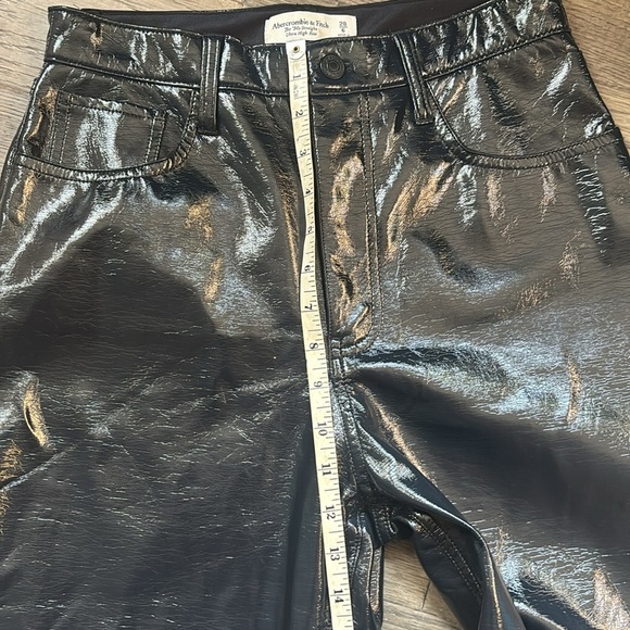 Abercrombie & Fitch | 90s Straight Ultra High Rise Shiny Vegan Leather Pants 28 - Picture 10 of 14